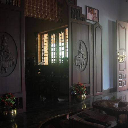 Navendu Home Stay Alappuzha Luaran gambar
