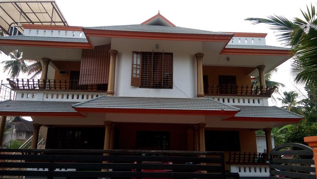 Navendu Home Stay Alappuzha Luaran gambar
